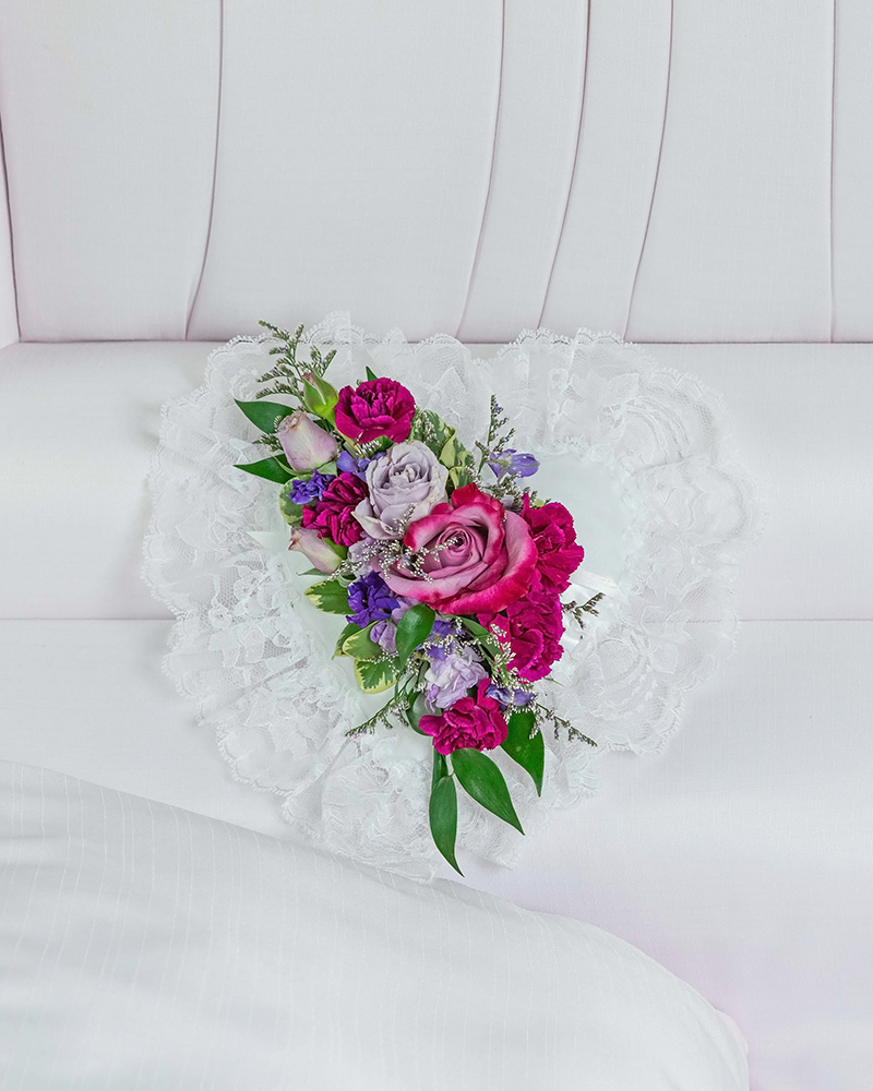 Heart Lid Piece Casket Adornment Product Image